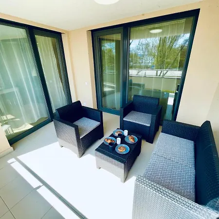 Kisfaludy Apartment *